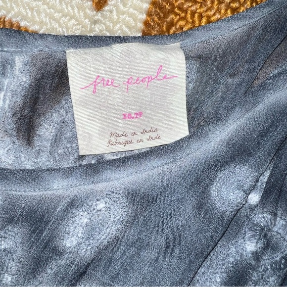 Free People Julia Tie Dye Cold Shoulder Embroidered Shorts Blue Romper XS EUC - Picture 8 of 14